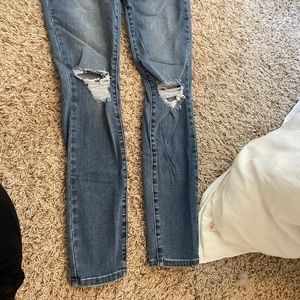 Packing Women’s Skinny Jeans